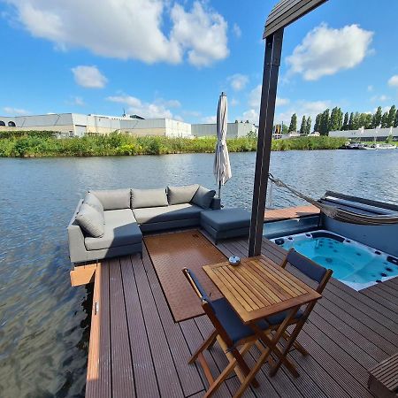Вилла Wikkelboats @ Tramkade Den Bosch Orthen Экстерьер фото