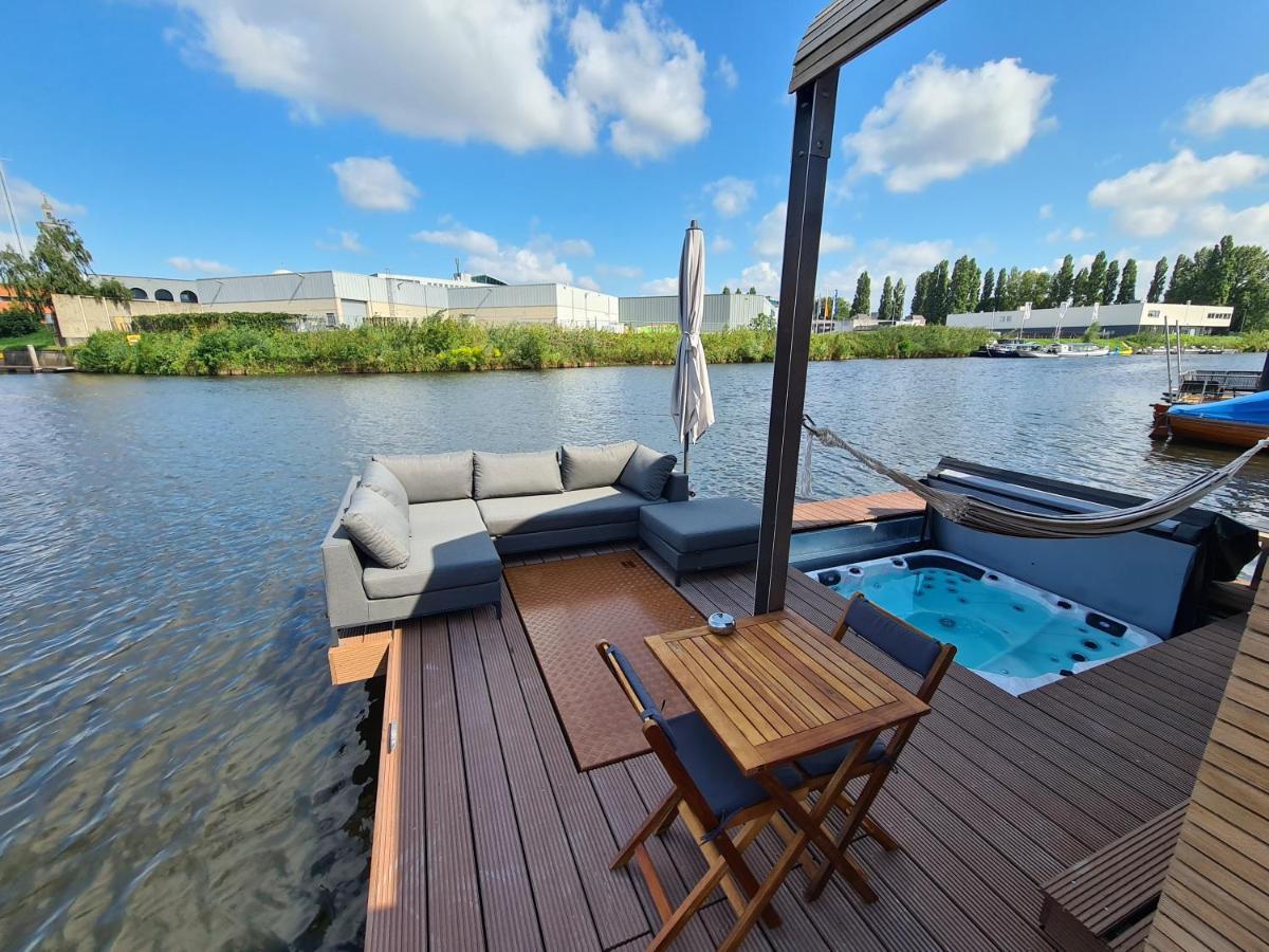 Вилла Wikkelboats @ Tramkade Den Bosch Orthen Экстерьер фото